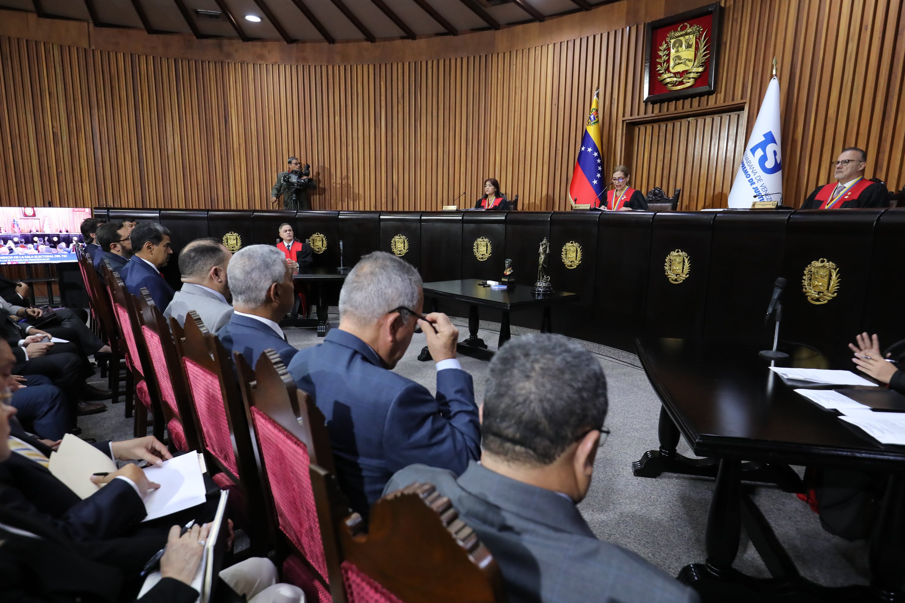 El presidente de Venezuela, Nicolás Maduro, durante un acto en el Tribunal Supremo de Justicia (TSJ) este viernes, en Caracas (Venezuela).