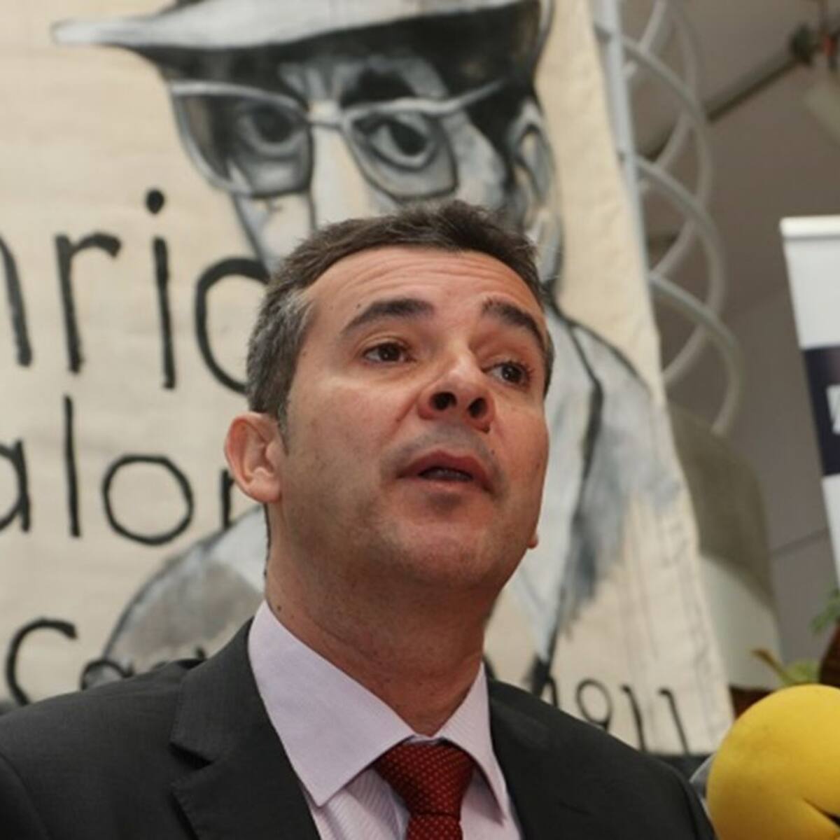 Joan Borja: "Enric Valor ha facilitado una triple reconciliación con la sociedad valenciana"