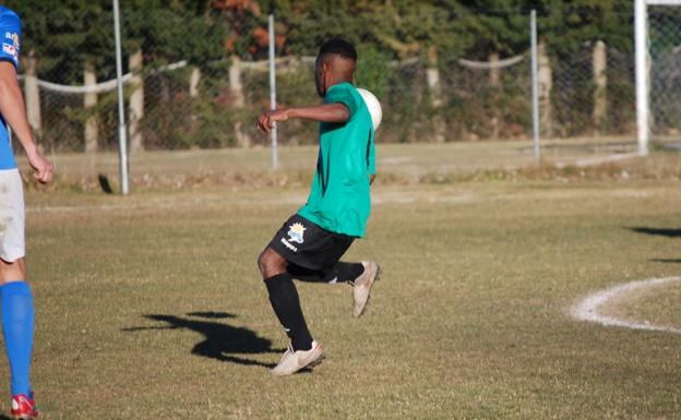 Aarón, en uno de sus partidos con el Onzonilla B