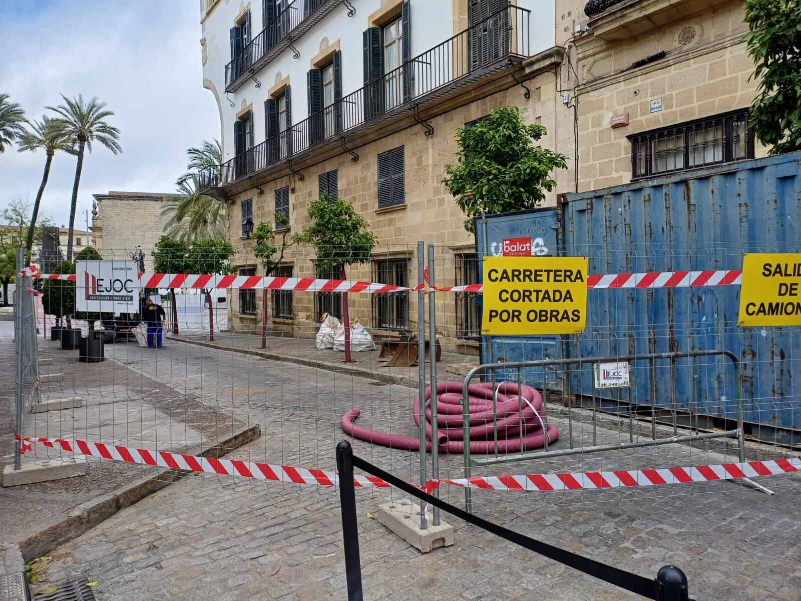 Los cortes de tráfico afectan a la calle Tornería