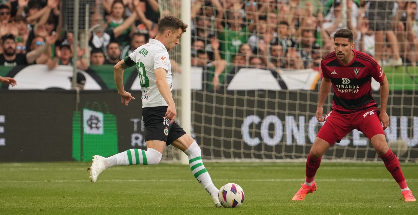 Iñigo Vicente, en el partido contra el Mirandés.