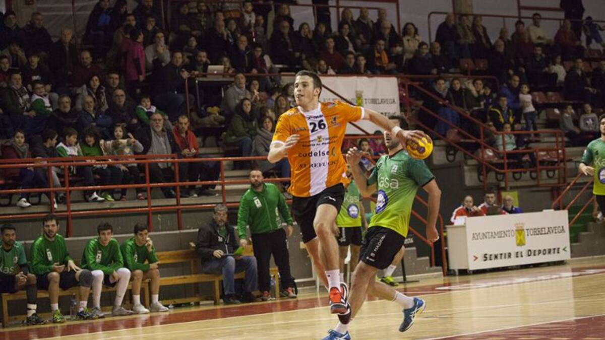 Los cántabros se afianzan en posiciones de playoff