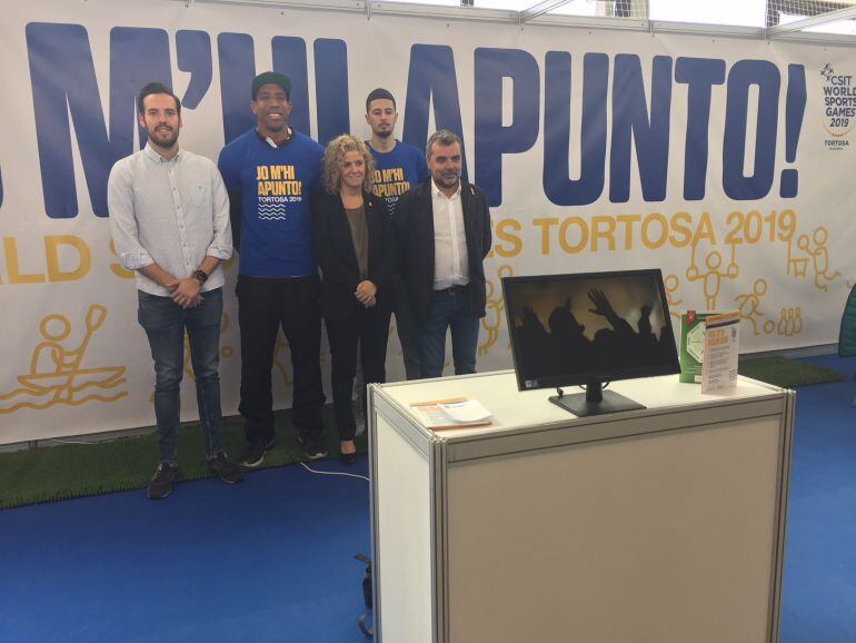 L&#039;alcaldessa de Tortosa, Meritxell Roigé, ha visitat l&#039;estand d&#039;Expoebre on es recullen les adhesions de voluntaris per als World Sport Games.