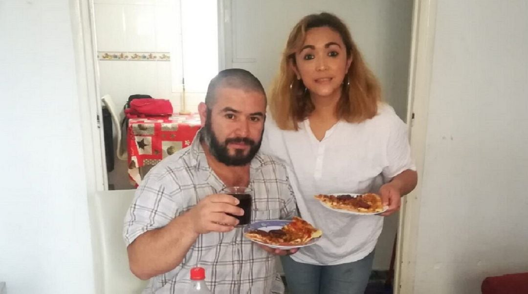 Eleazar, junto a su hermana Anna, celebrando su cumpleaños