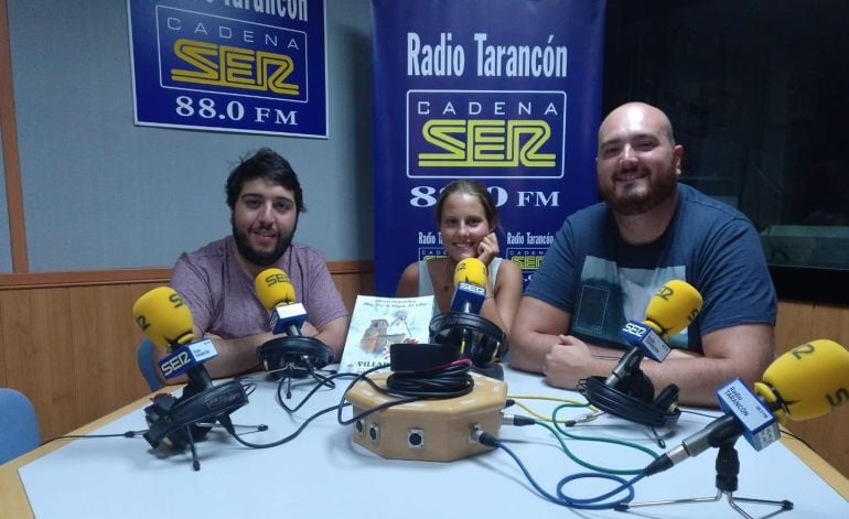 Álvaro, Cristina y Raúl, miembros de la Comisión de Festejos de Villarrubio.