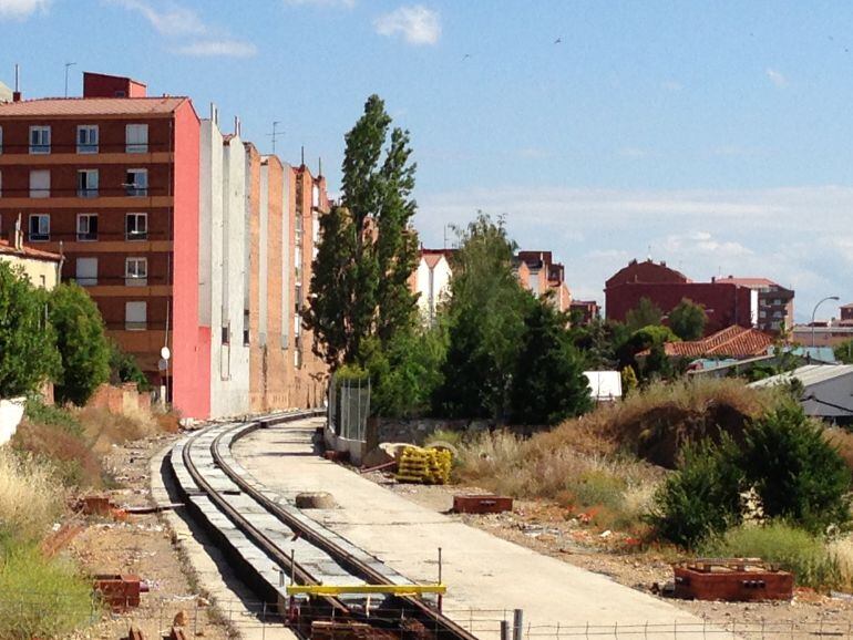 Vista de las obras de Feve en el tramo urbano