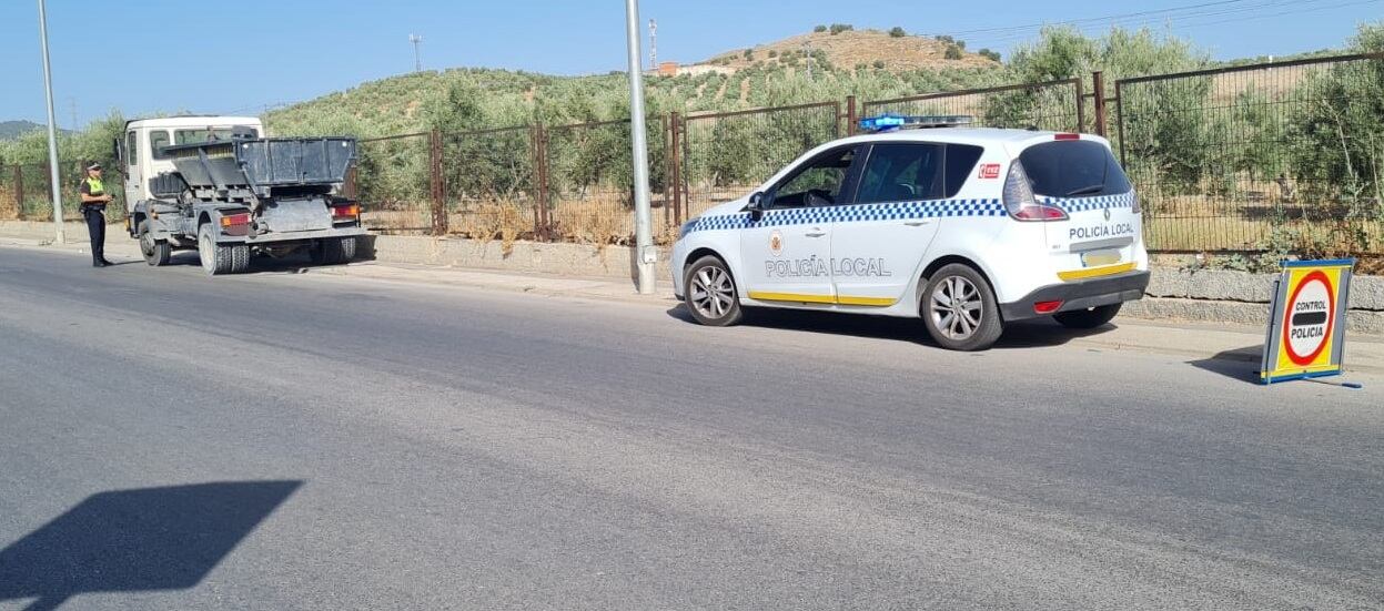 Control de camiones de la Policía Local de Jaén.