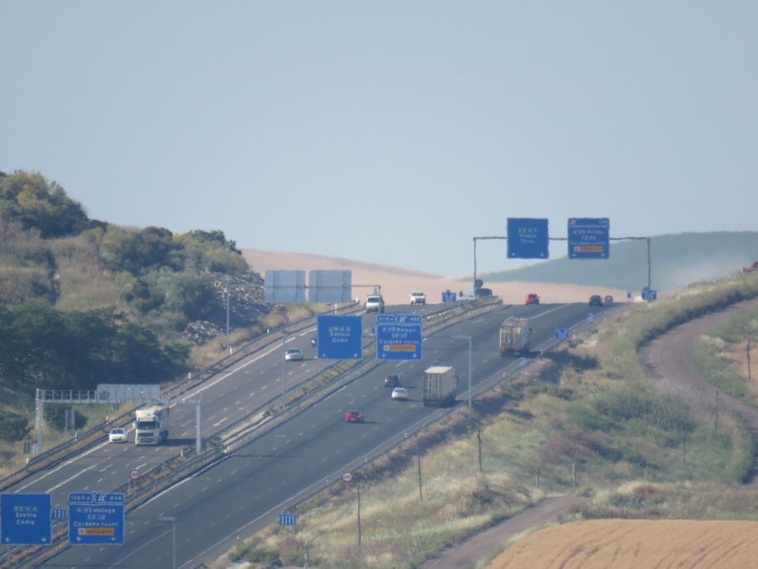 Panorámica de la A-4 desde la Cuesta de Los Visos en Córdoba