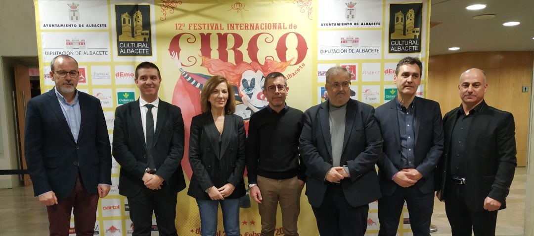 Dirigentes del INAEM, la Diputación, subdelegación, Cultural Albacete y del Festival del Circo