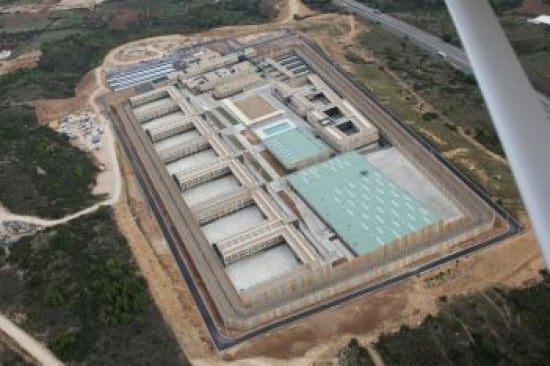 Vista àeria del nou centre penitenciari del Puig de les Basses de Figueres