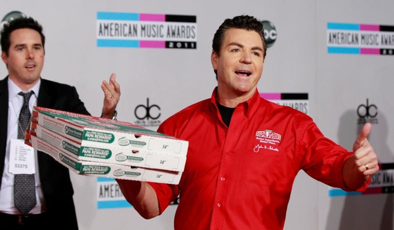 John Schnatter, director de la pizzería Papa John's Pizza