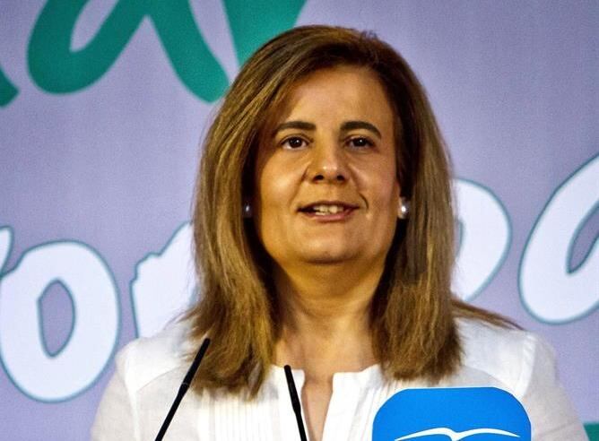 La ministra de Empleo y Seguridad Social, Fátima Báñez, durante su intervención en la clausura de la X Escuela de Verano del PP andaluz