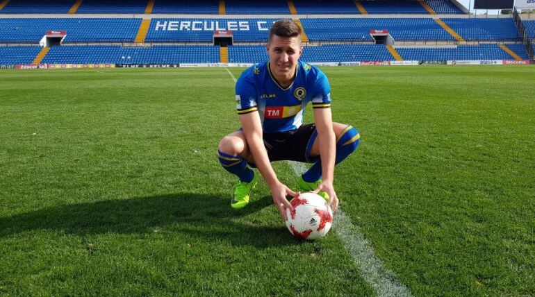 José Fran, en su presentación como nuevo jugador del Hércules CF