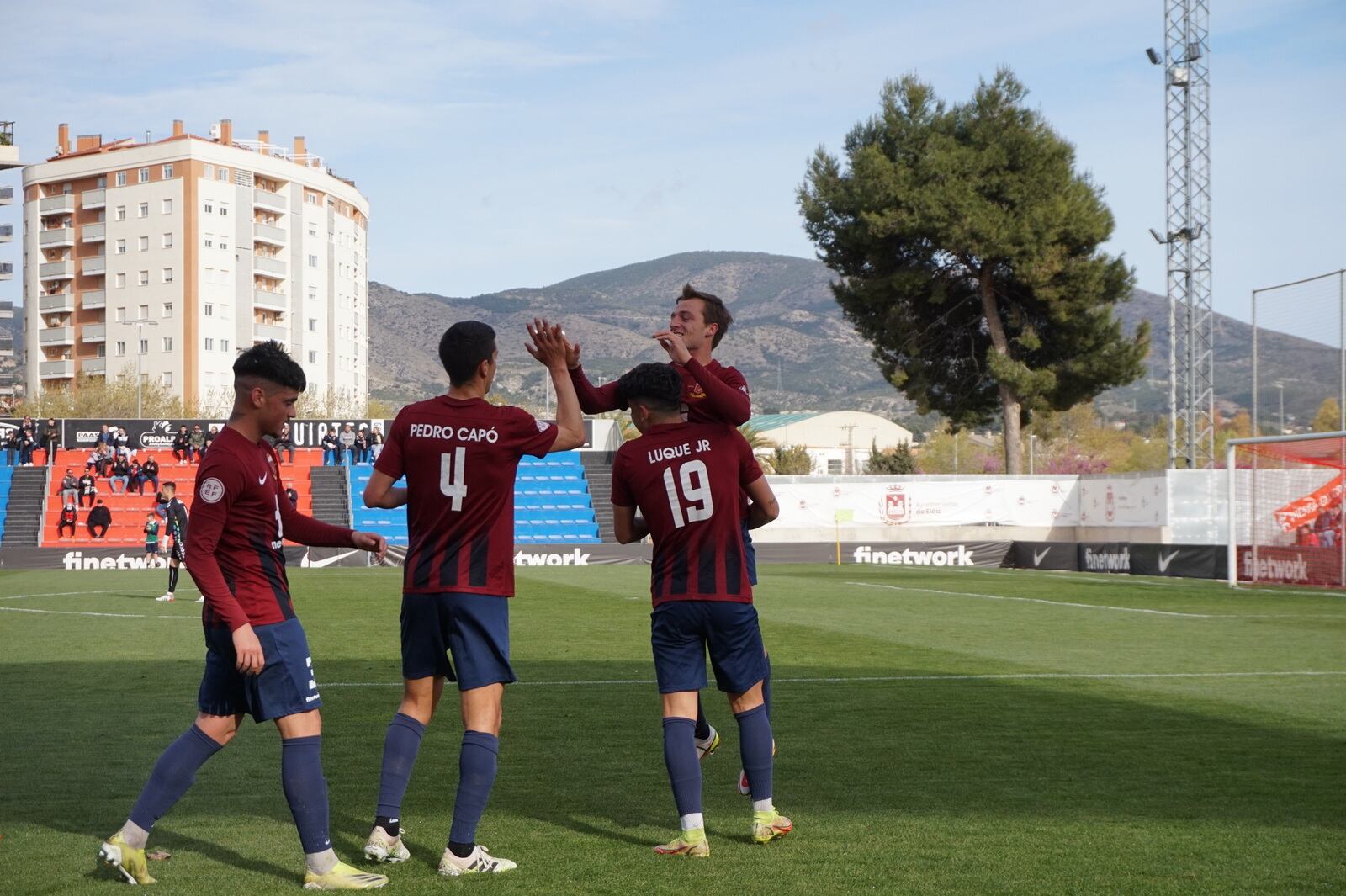 El Eldense quiere cantar victoria en Melilla