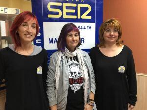 De izquierda a derecha, Virgina Gómez, Mª Carmen Castro y Ana Julia Fernández en los estudios de SER Madrid Sur