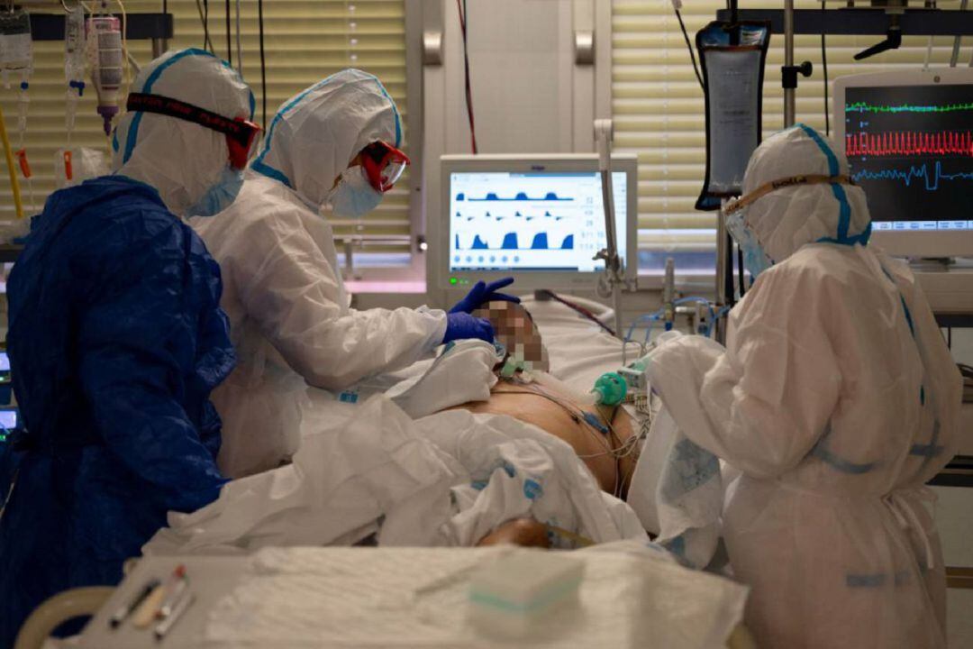 UCI de un hospital con un paciente ingresado por Covid-19