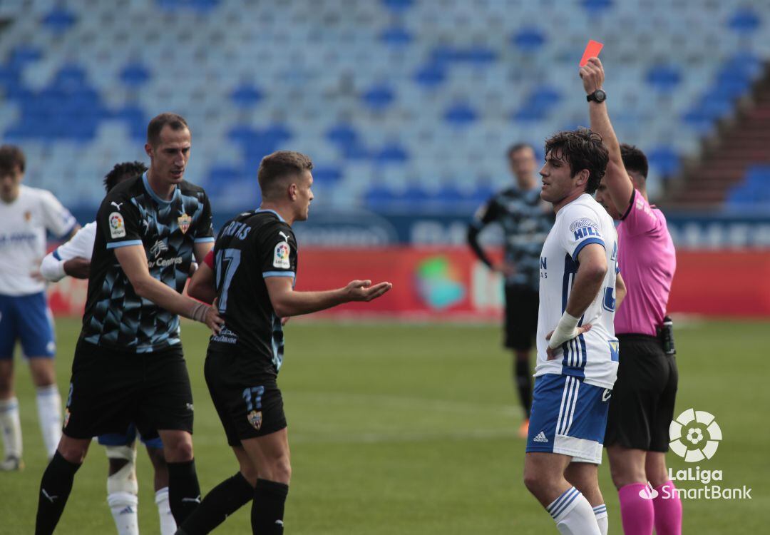 Petrovic y Corpas en el partido de La Romareda (2-1).