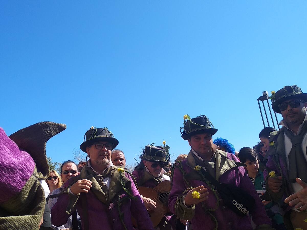 El riesgo de lluvia obliga a la Asociación Carnavalesca Cordobesa a suspender el pasacalles por el Puente Romano de Córdoba