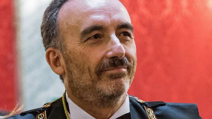 Al menos, a los políticos les votamos