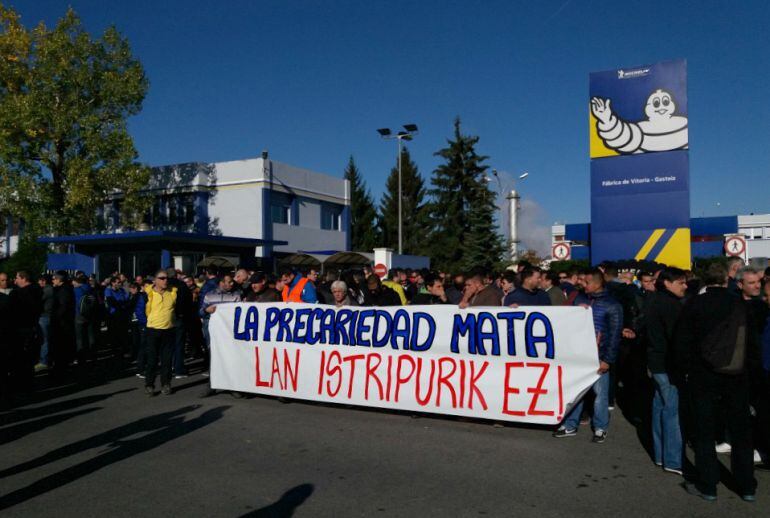 Concentración de los trabajadores de Michelín. 