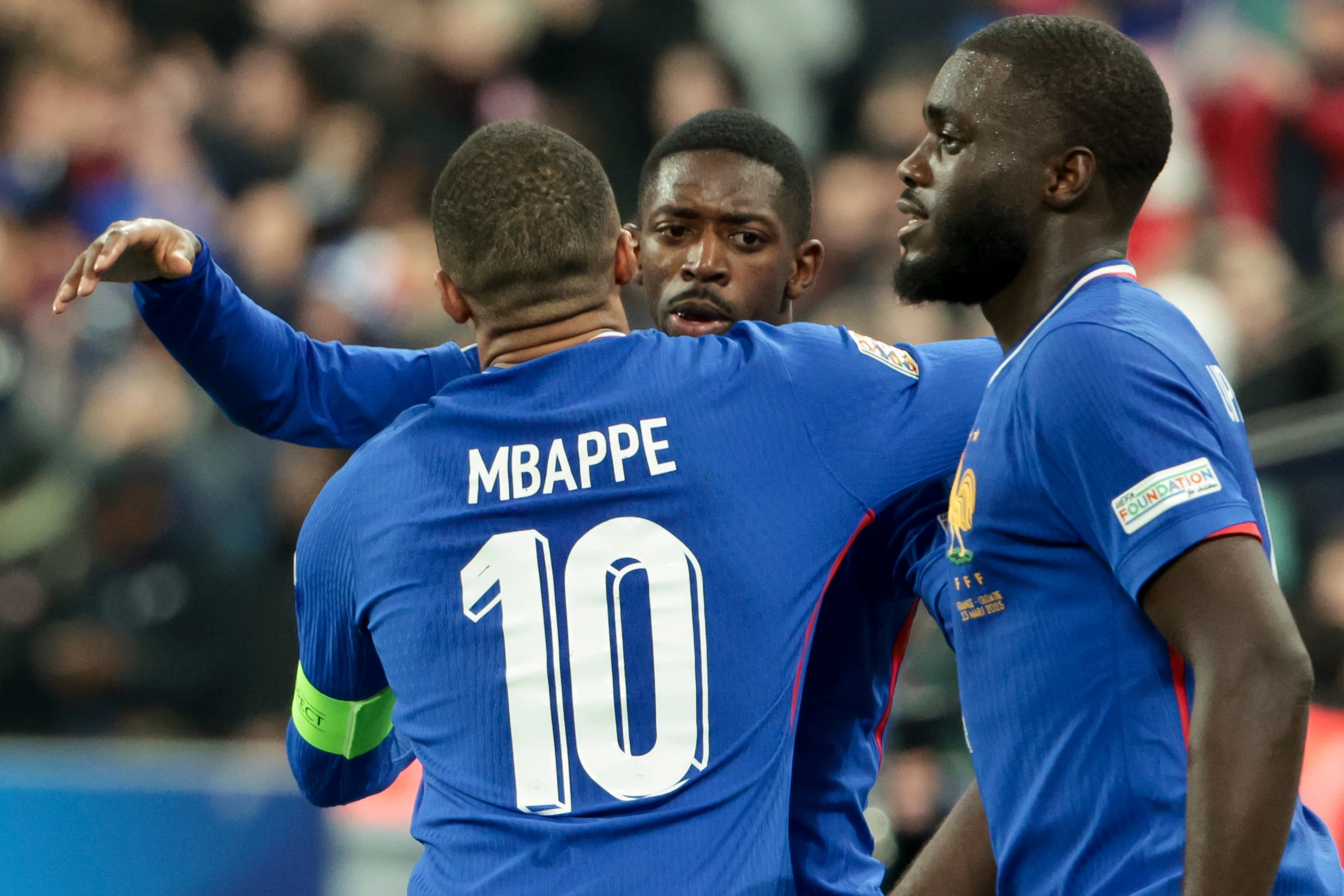 Ousmane Dembélé y Kylian Mbappé celebran un gol ante Croacia en la Liga de las Naciones