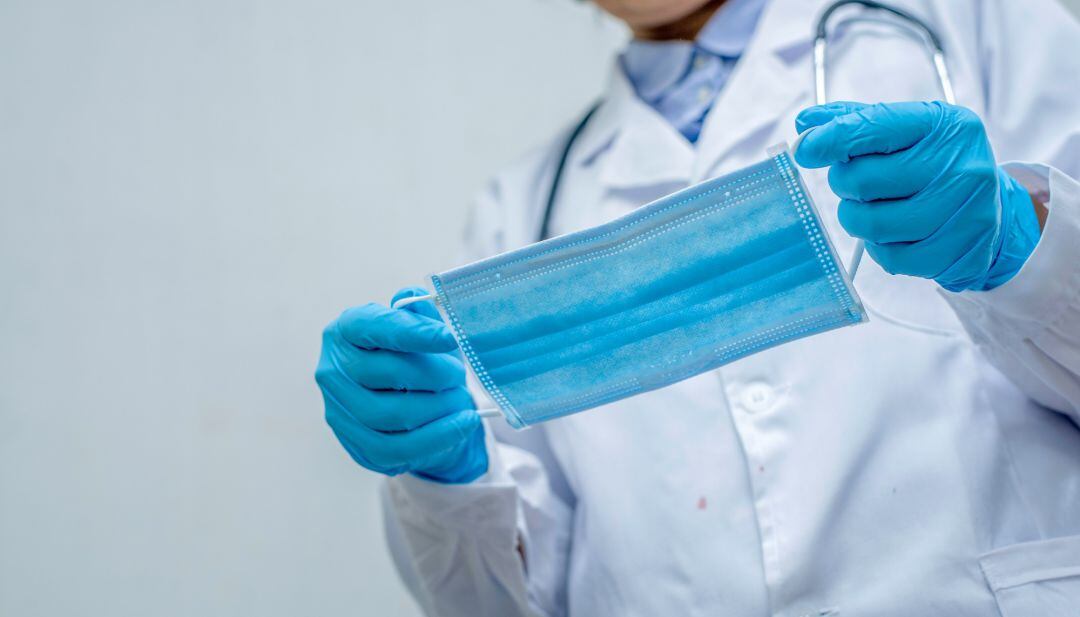 Los sanitarios de la provincia permanecen en constante alerta contra el virus, atendendo a aquellos jiennenses con síntomas