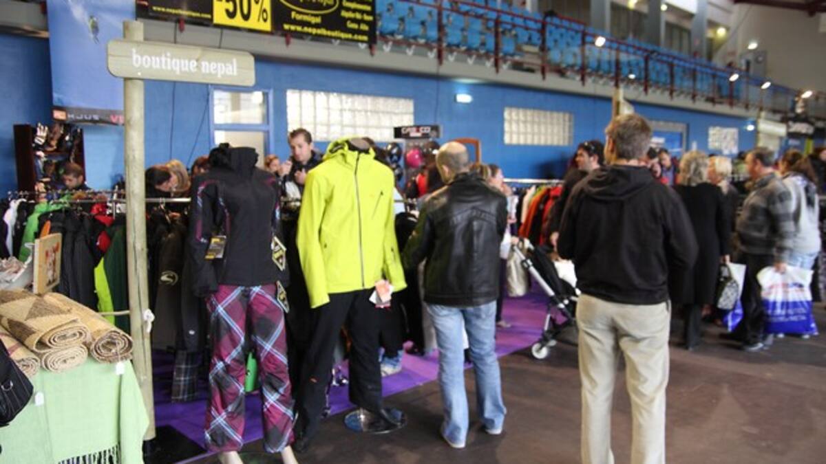 La Feria del Stock de esquí y montaña en el puente de Todos los Santos