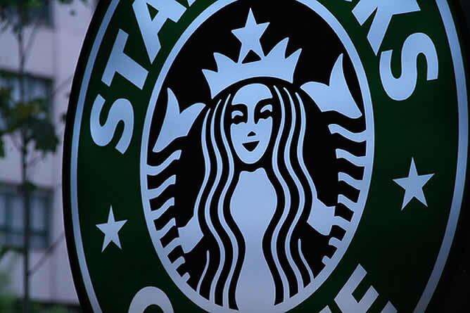 Una pareja se quejó a Starbucks al darse cuenta de que el establecimiento que frecuentaban despilfarraba agua