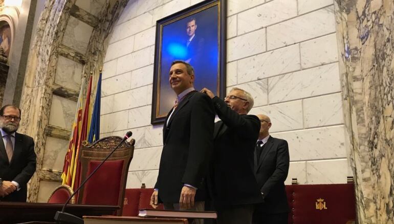 El concejal Chema Bravo toma posesión en el pleno