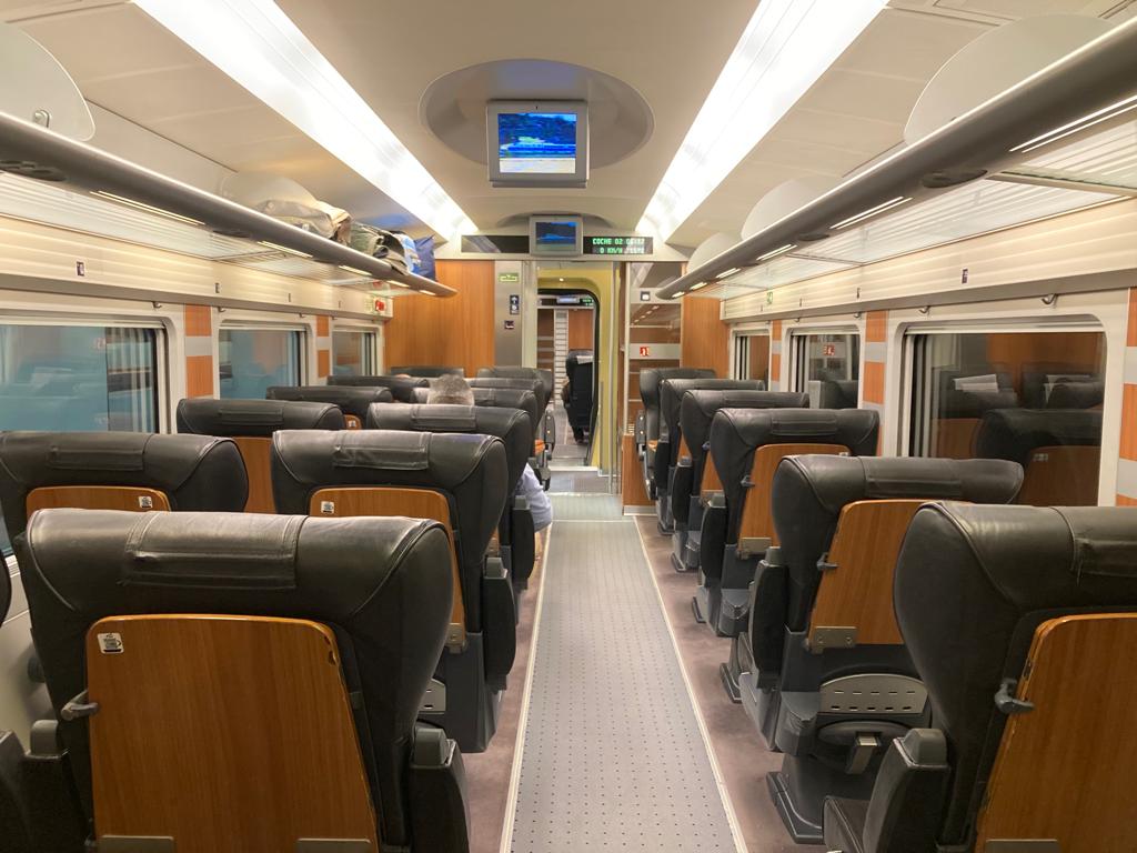 Interior de uno de los coches de un tren AVE Murcia-Madrid