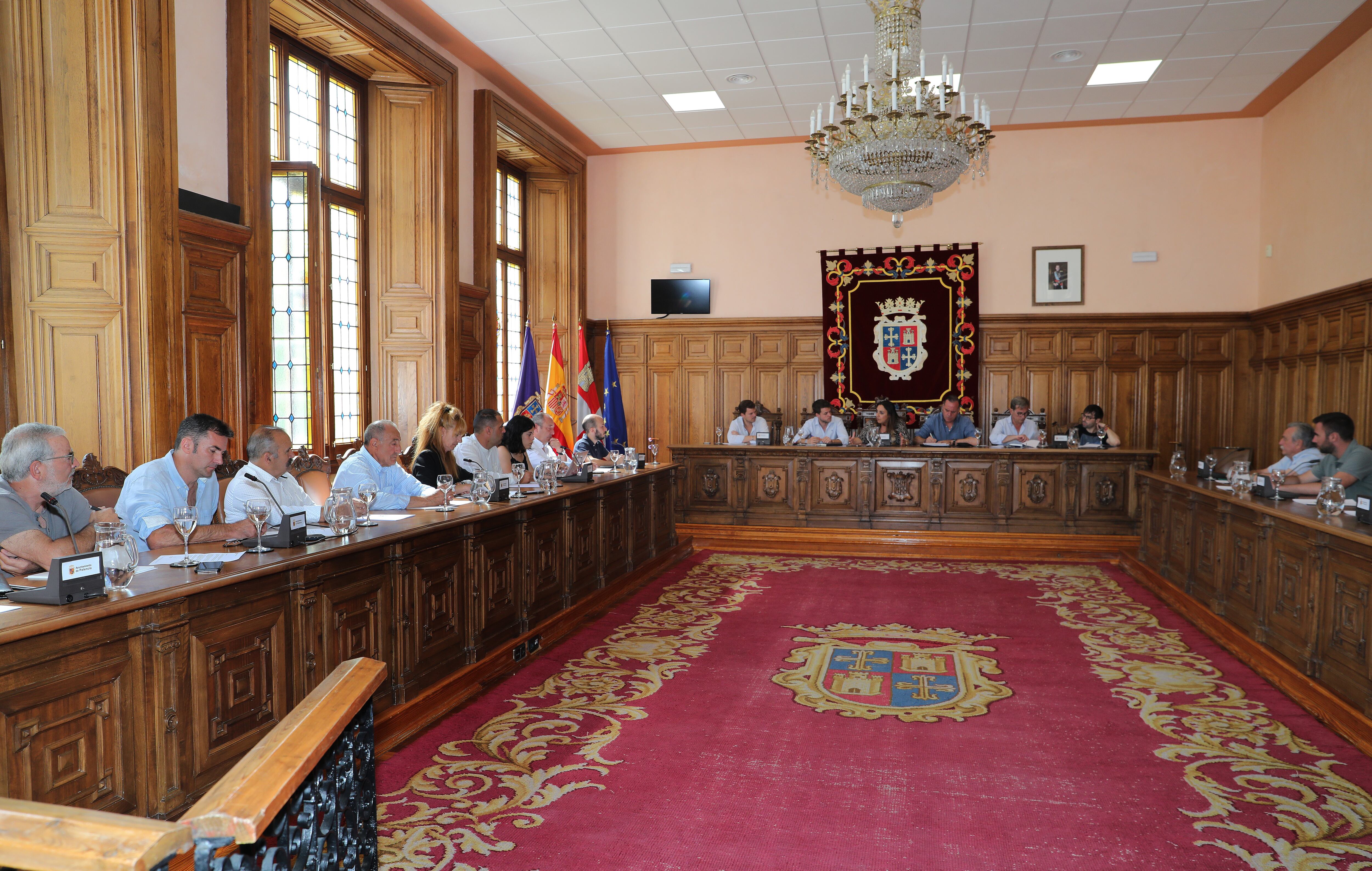 Los alcaldes del PP trasladan al Ayuntamiento de Palencia las necesidades del alfoz