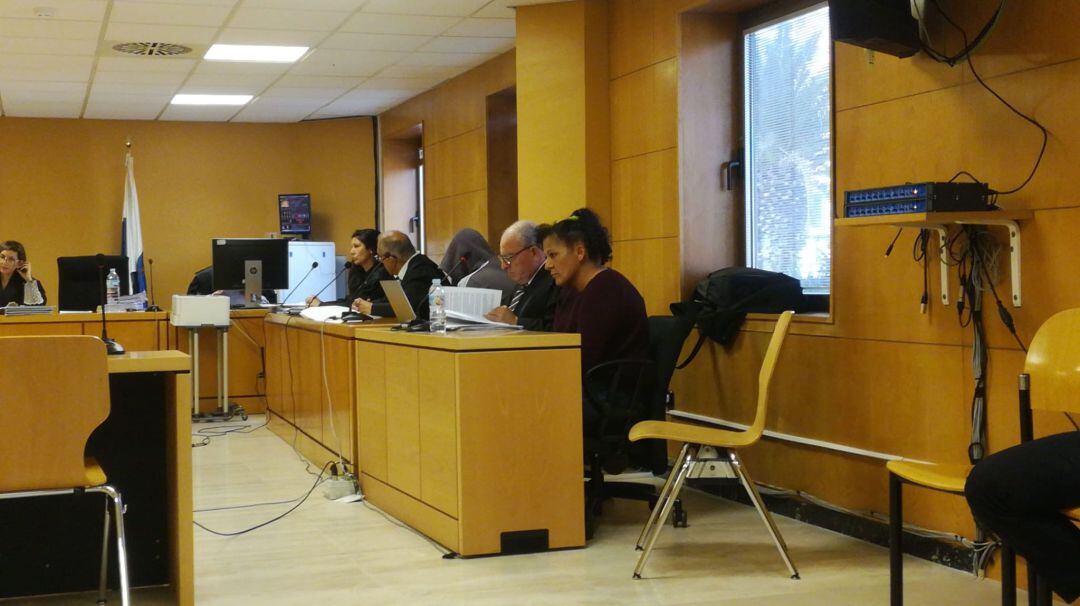 Los acusados durante la celebración del juicio. 