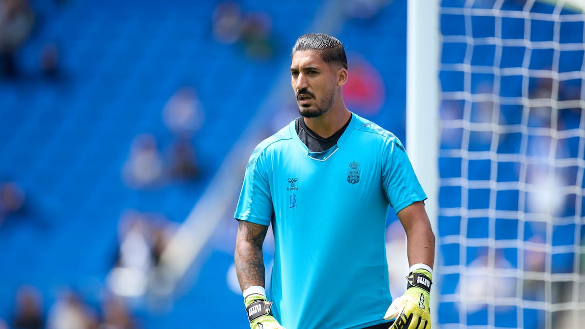 Álvaro Valles deja de ser jugador de la UD Las Palmas tras la rescisión de su contrato