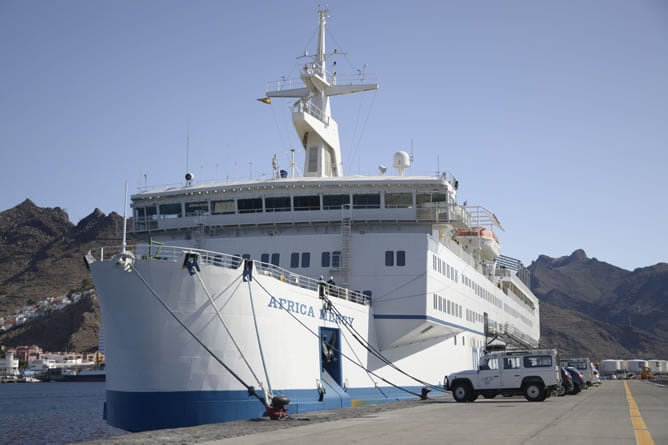 El &#039;Africa Mercy&#039; en el puerto de Santa Cruz de Tenerife