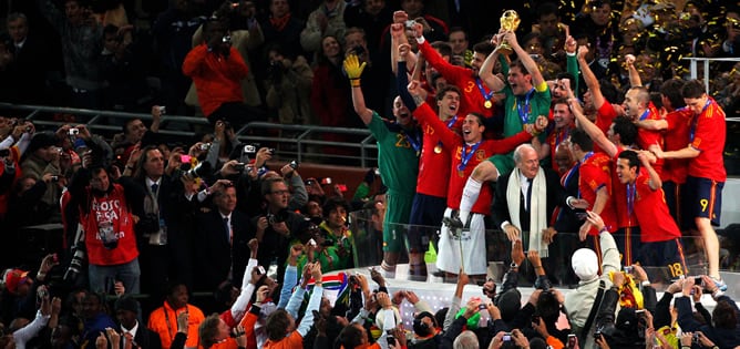 España celebra su título de campeona del mundo en Johannesburgo en 2010.