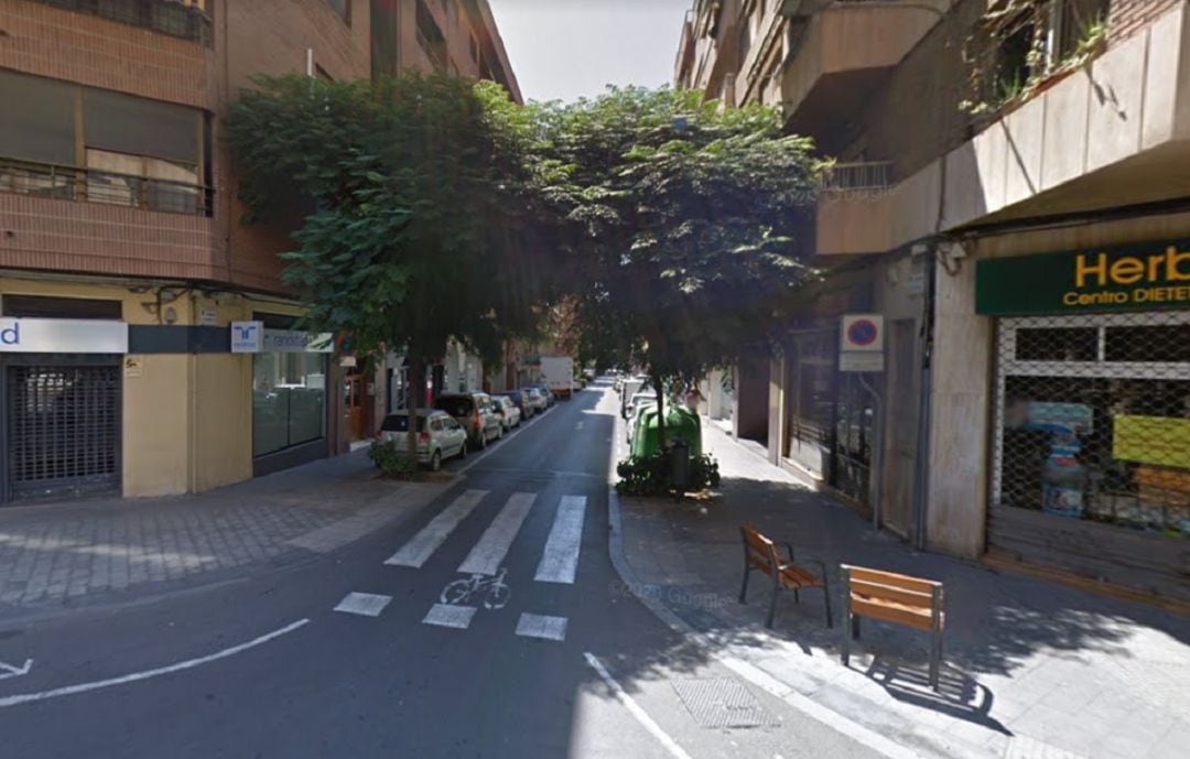 Vial del centro de Alicante de un solo carril