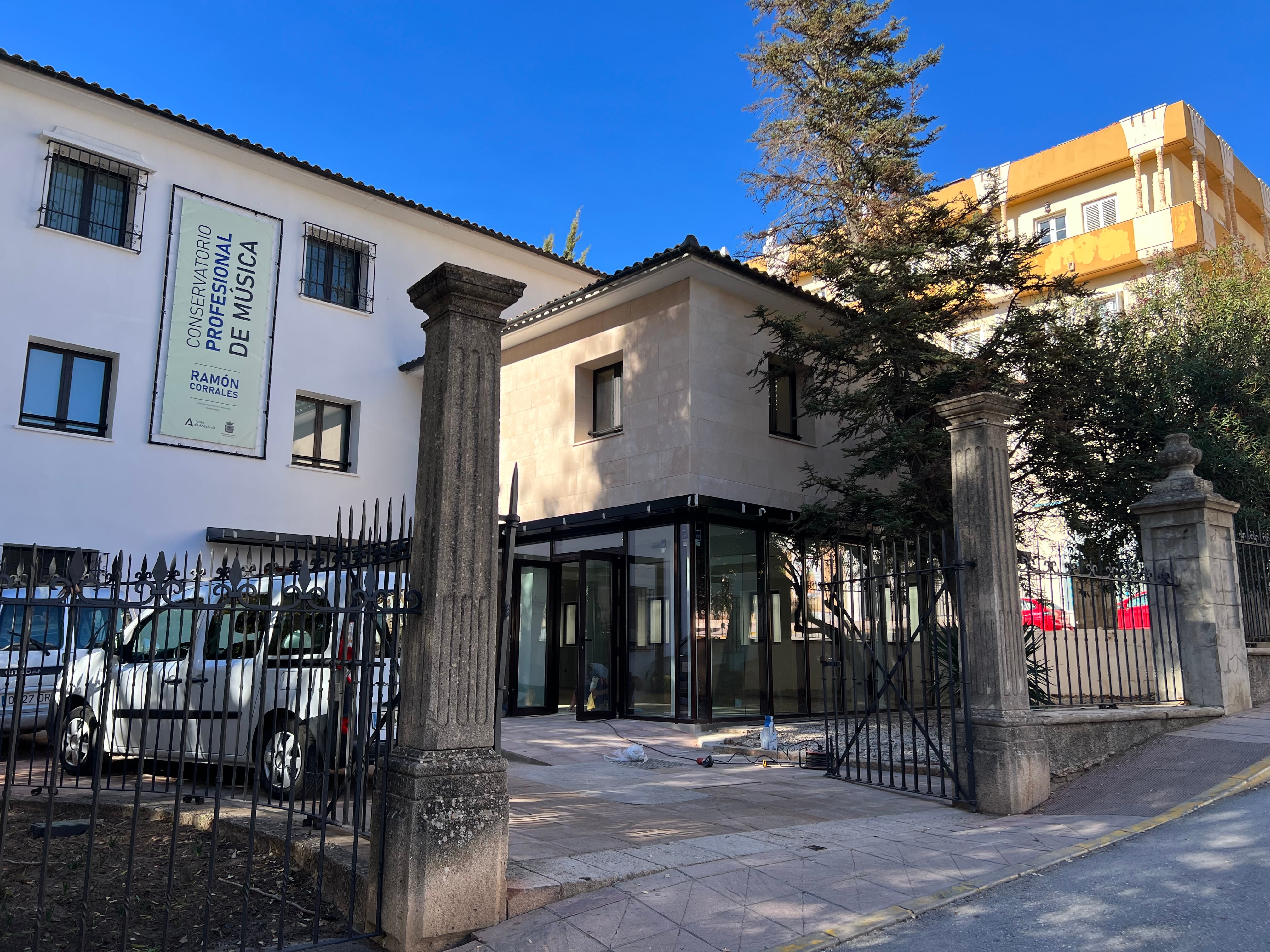 La delegación de Cultura estará junto a la puerta del conservatorio de Ronda