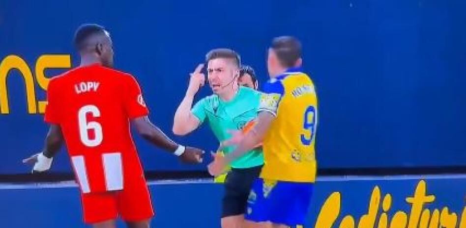 Palencia Caballero tuvo una tarde de locos en Cádiz.