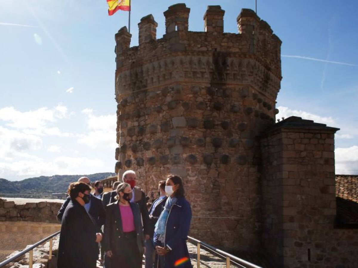 El castillo de los Mendoza, epicentro cultural en el Día Mundial del Turismo