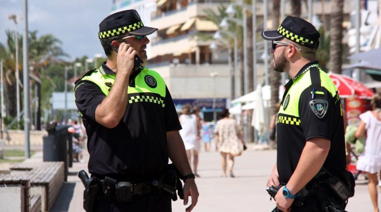 Els municipis catalans reclamen la intervenció nacional i estatal per afrontar el fenomen del &#039;top manta&#039;