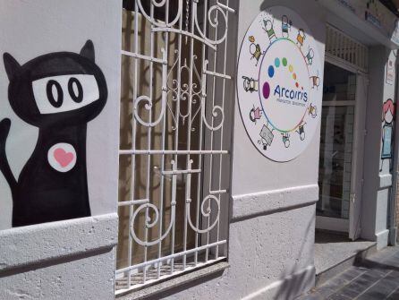 Fachada del centro de Arcoiris Centros Educativos