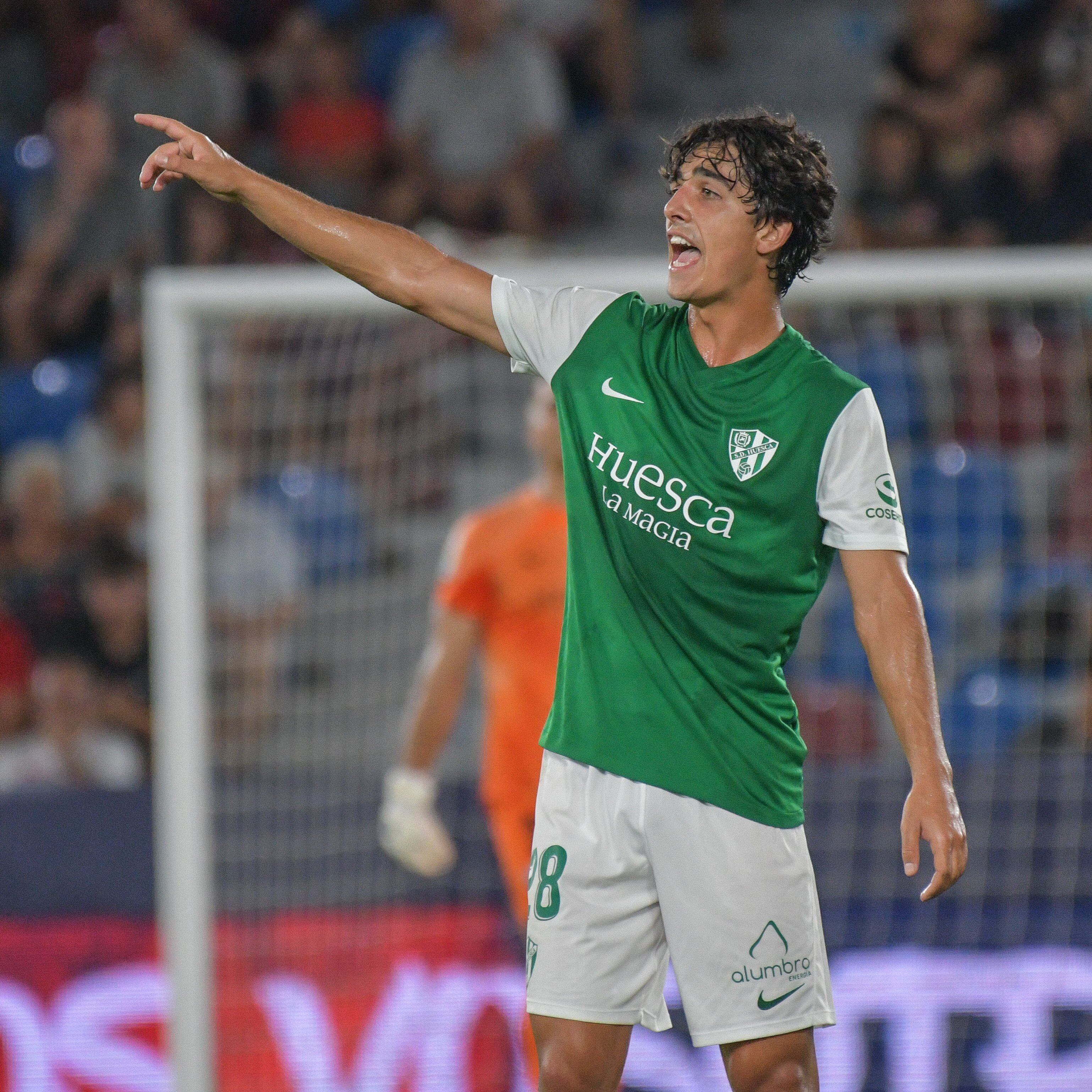 Hugo Anglada ja jugado los tres primeros partidos como titular en Segunda División