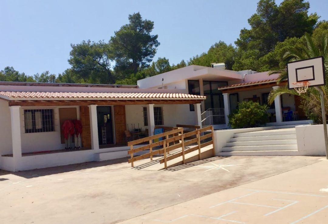 Imagen de archivo de un colegio de Ibiza