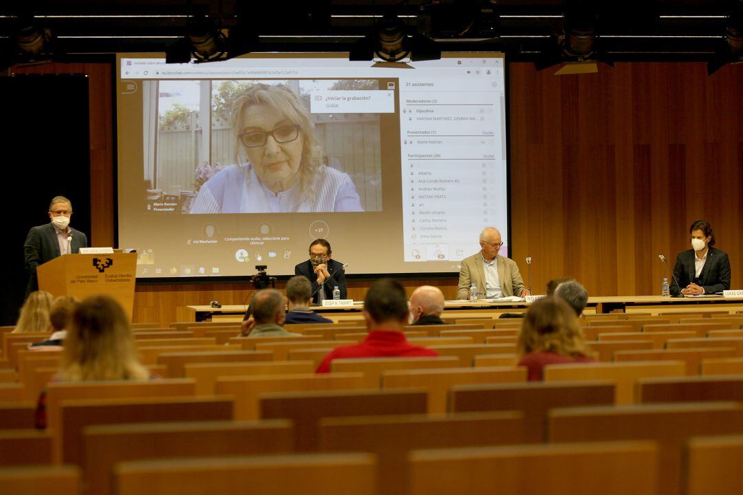 Imagen de un momento de la jornada &quot;Abusos sexuales de menores en instituciones religiosas: respuestas restaurativas desde la victimología&quot;, que se ha celebrado en la UPV