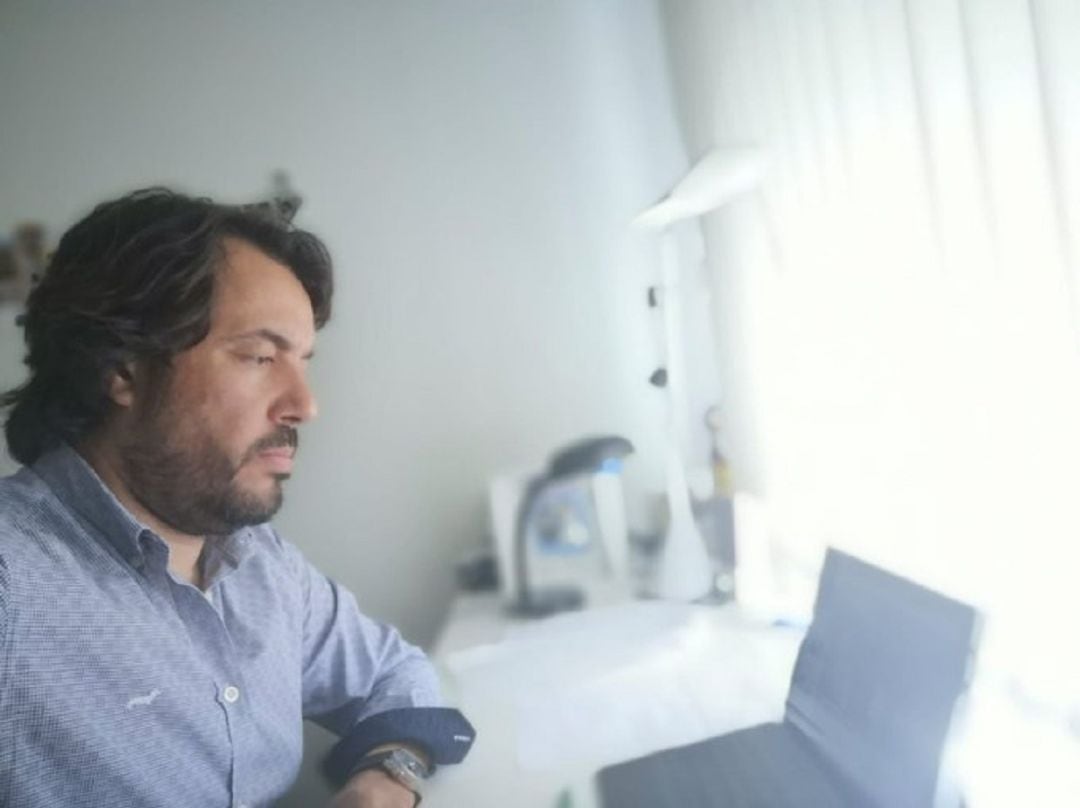 El consejero Miguel Motas durante una vídeoconferencia