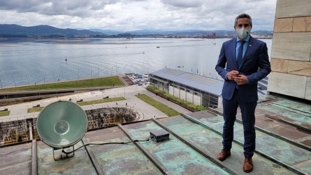 Pablo Zuloaga en la futura terraza.