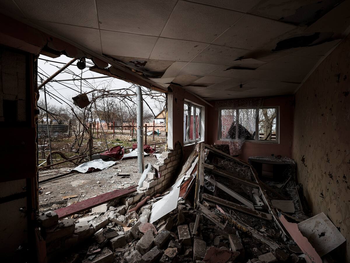 La Ventana a las 16h | Hablamos con Karina Kolokolchykova, actriz de origen ucraniano y cada tarde da vida a Hanna en la serie de TVE ' Servir y proteger'