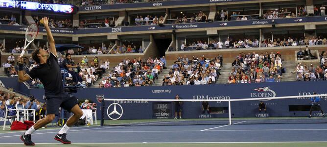 El suizo, número uno del mundo, ha derrotado al estadounidense Donald Young por 6-3, 6-2 y 6-4 en la primera ronda del último Grand Slam de la temporada.