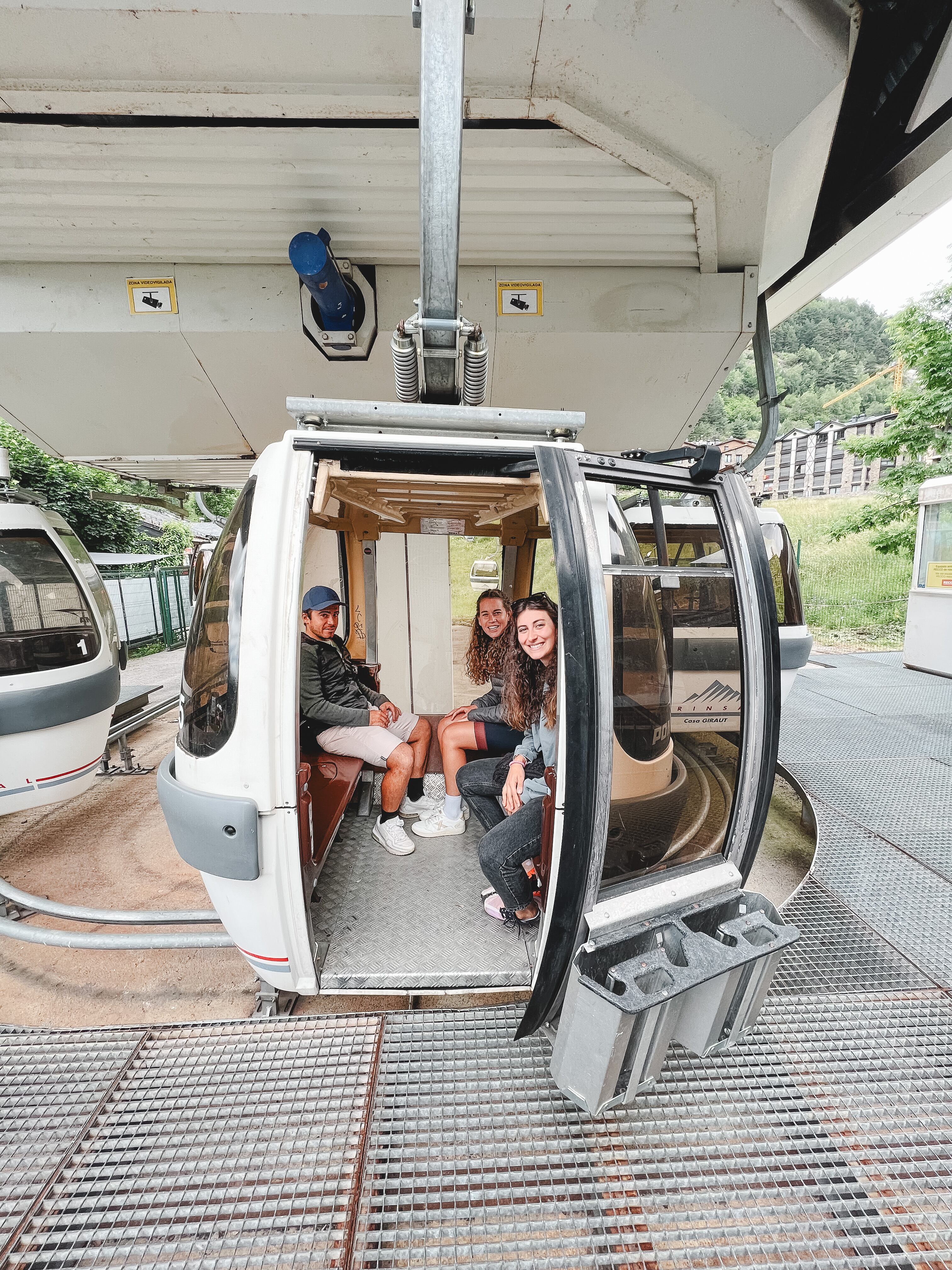 Visitants durant el cap de setmana al telecabina d'Arinsal
