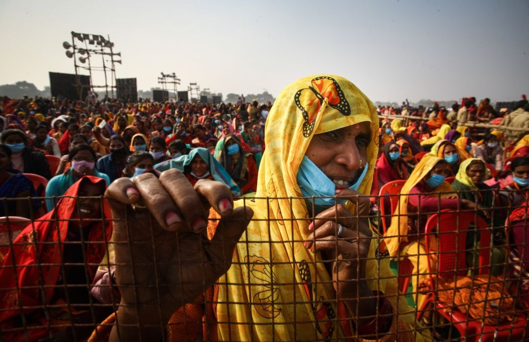 Imagen de archivo de varias mujeres en la India